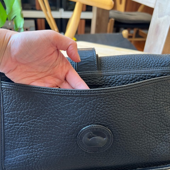 Vintage Dooney and Bourke Essex Pebbled Leather Purse - Picture 7 of 9